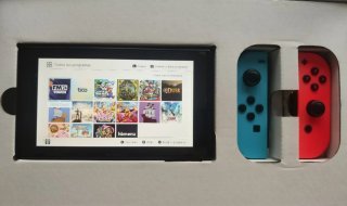 Nintendo Switch Azul y Rojo