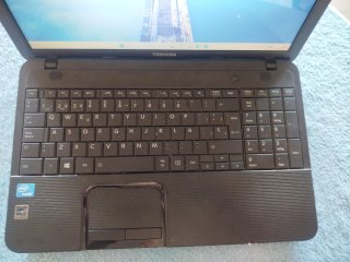 Toshiba Satellite C850 - Negro