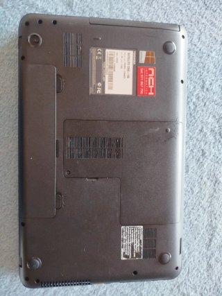 Toshiba Satellite C850 - Negro