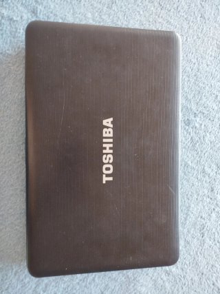 Toshiba Satellite C850 - Negro