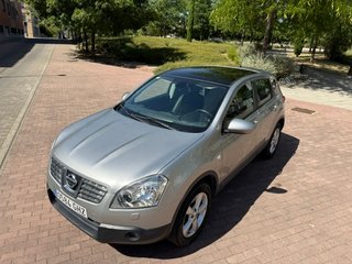 Nissan Qashqai 2.0 GASOLINA 5 PUERTAS