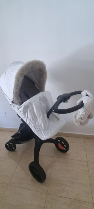 Carro Stokke Xplory V5 con accesorios