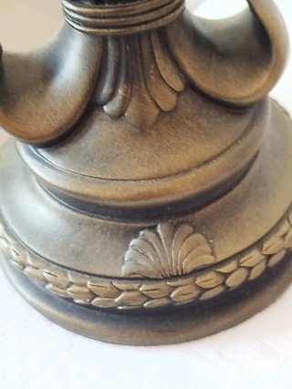 Lámparas de mesa varias.