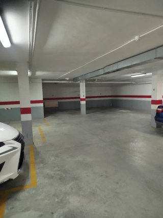 Se alquila Plaza de garaje José estralñi 22