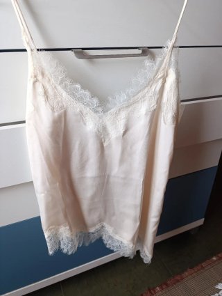 Blusa de encaje blanco para mujer