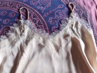 Blusa de encaje blanco para mujer