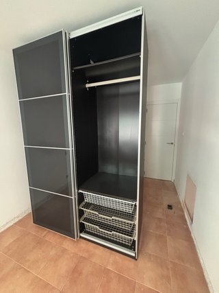 Armario puertas correderas Ikea