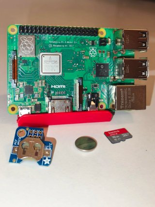 Raspberry PI 3B+ con 16Gb Sandisk y PiRTC clock