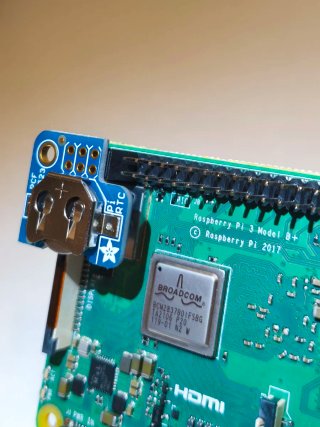 Raspberry PI 3B+ con 16Gb Sandisk y PiRTC clock