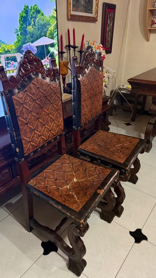 Mesa y 6 sillas madera maciza