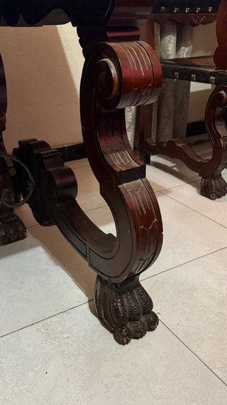 Mesa y 6 sillas madera maciza