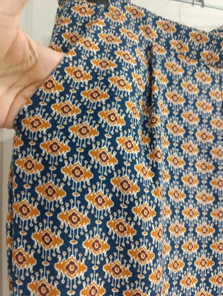 Pantaloni estivi stampati da donna