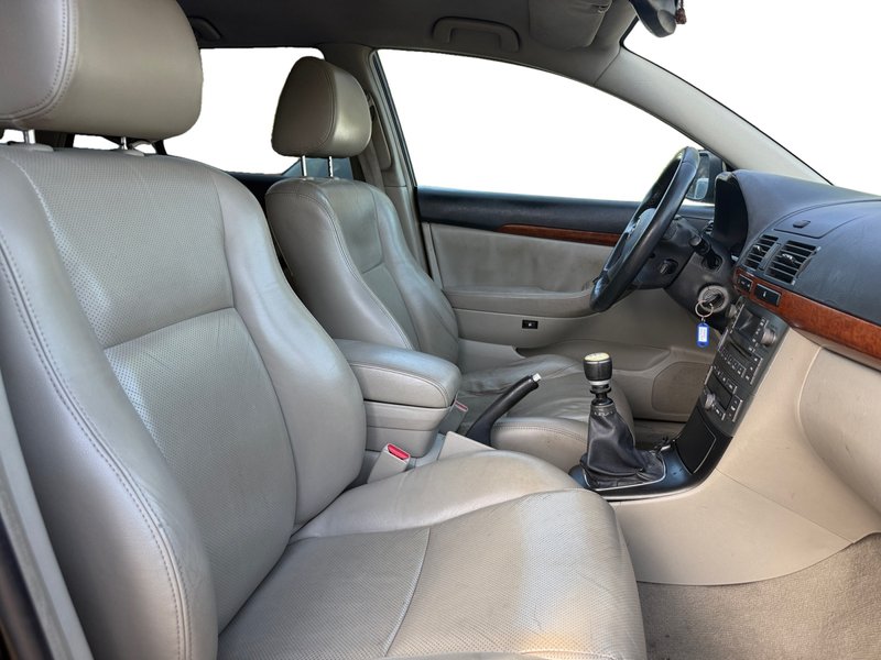 Toyota Avensis Wagon 2.2 D-4D Executive 2006, foto 14