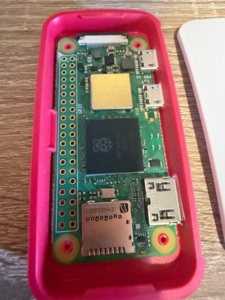 Raspberry Pi Zero 2 W - Pink/White
