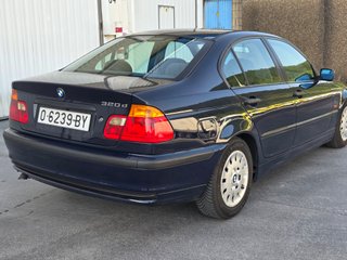 BMW SERIE 3 320d