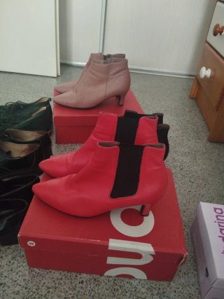 Lote de zapatos variados