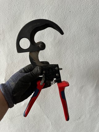 Alicate Cortacables Profesional