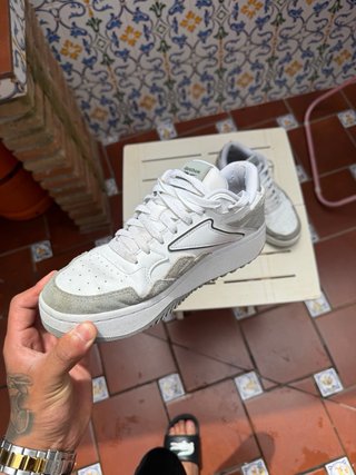 Zapatillas Reebok Blancas y Grises