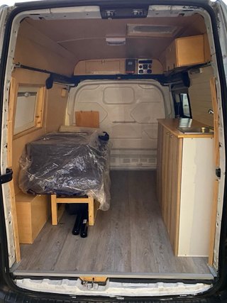 Estructura de Cama abatible para furgoneta camper