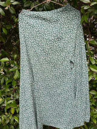 Falda estampada verde talla XS-S