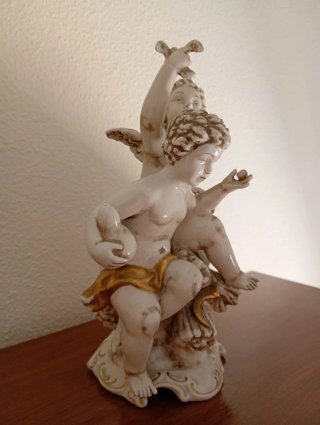 Figuras de cerámica con ángeles