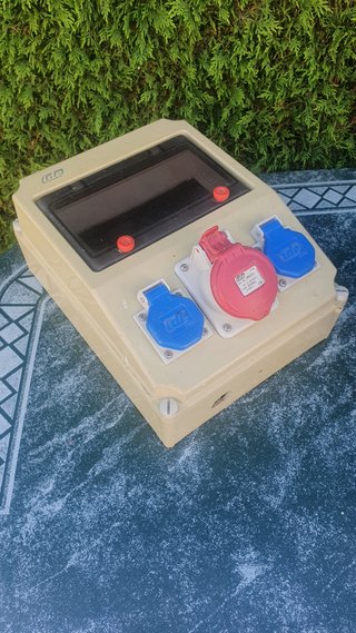 Caja Cuadro Eléctrico Obra IDE en Sils
