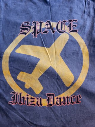 Camiseta Space Ibiza Dance Talla M comprada allí