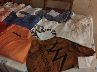 Lote Ropa: 4 Vestidos, 1 Pantalón, 3 Blusas