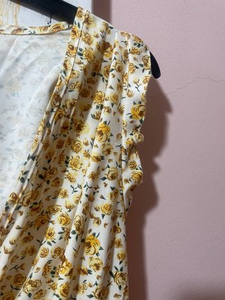 Vestido largo floral blanco y amarillo