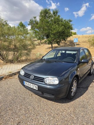 wolkswagen golf 2003