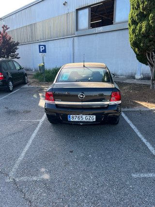 Opel Astra 2010