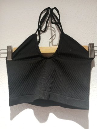 Top halter Women'secret negro nuevo con etiqueta