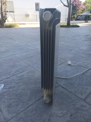 Radiador eléctrico gris