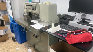 Guillotina de papel POLAR 58