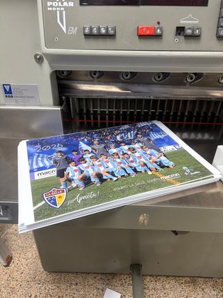 Guillotina de papel POLAR 58