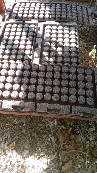 Losetas ,Suelo de goma parques,taller, gimnasios.