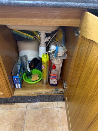 Cocina de madera y piedra