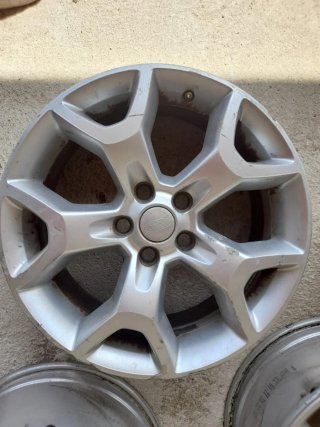 Llantas de aleación Ford