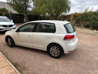 Se vende Volkswagen Golf 6 del 2009 motor 1.6 TDI