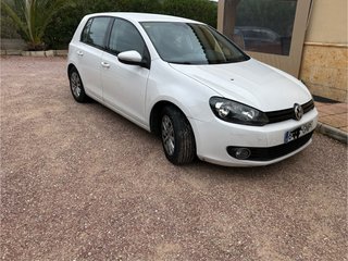 Se vende Volkswagen Golf 6 del 2009 motor 1.6 TDI