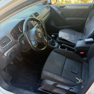 Se vende Volkswagen Golf 6 del 2009 motor 1.6 TDI