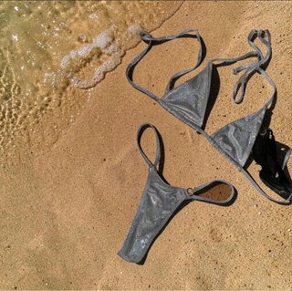 Bikini plateado 2 piezas + gafas de sol