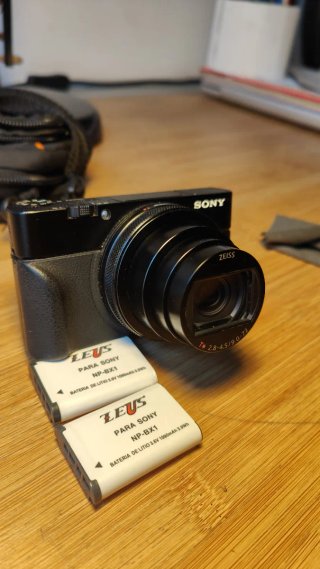 Cámara Sony RX100 VI Negra