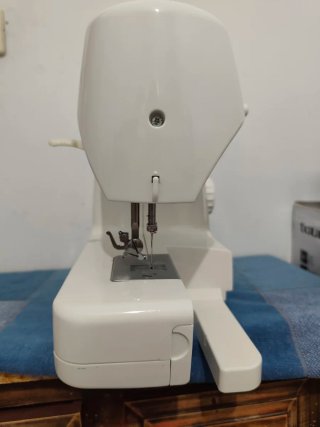 Máquina de coser Singer 8280