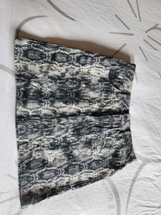 Minifalda estampado serpiente