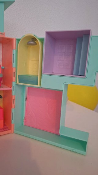 Casita de muñecas LOL pastel