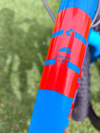Bicicleta infantil Cube 20 pulgadas
