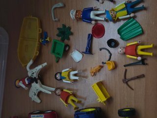 Lote Playmobil: Coche, Trailer y Figuras