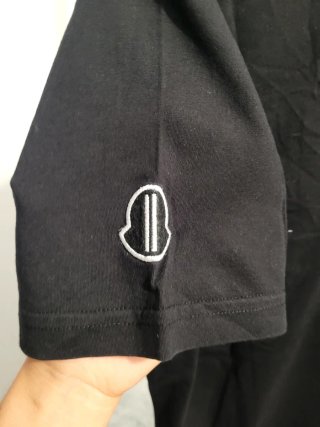 Camiseta Moncler Negra Logo