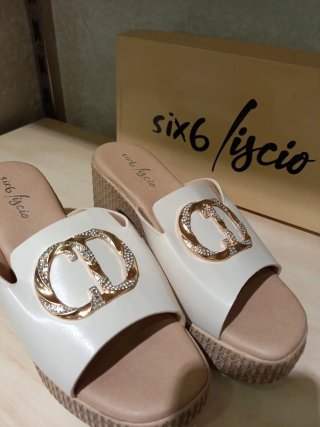 Sandali da donna Six6 Liscio in colore beige